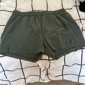 Zella- Athletic Shorts with pockets